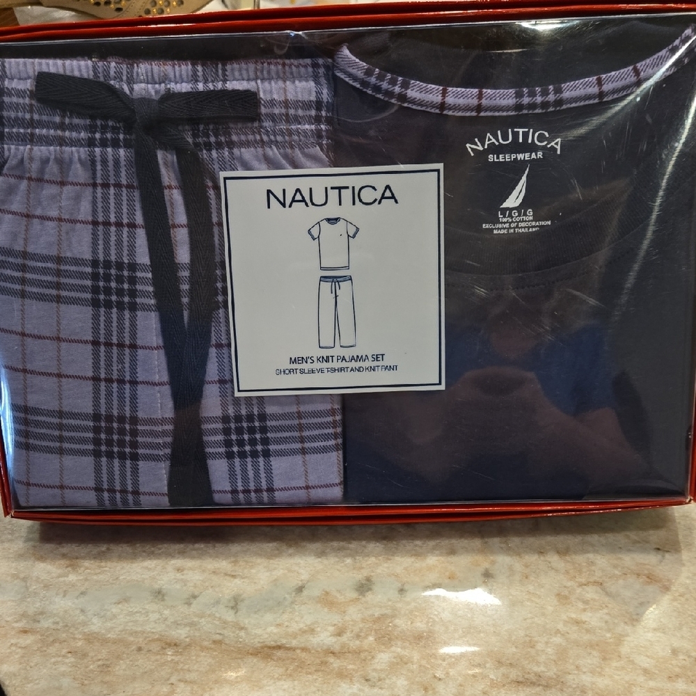Nautica Men's Navy and Plaid Pajama Set